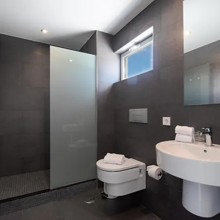Villa Ereza Royal Deluxe Hoopoe 102